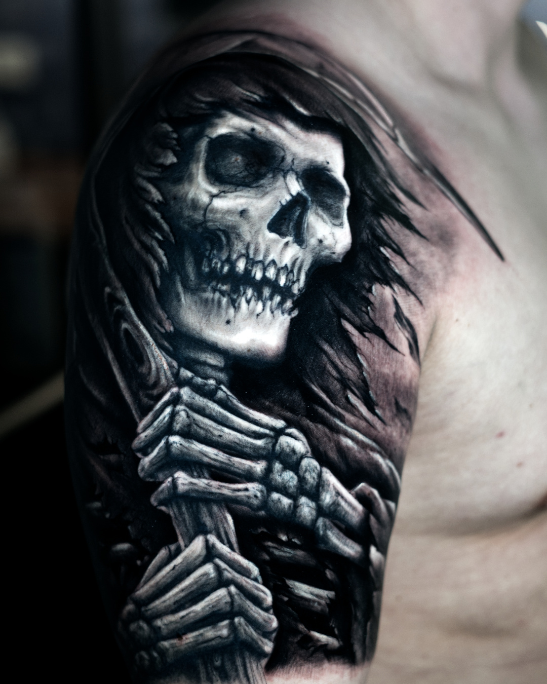 Tattoo tatuaje Alexis Epalza black and grey realistic la muerte death skull reaper